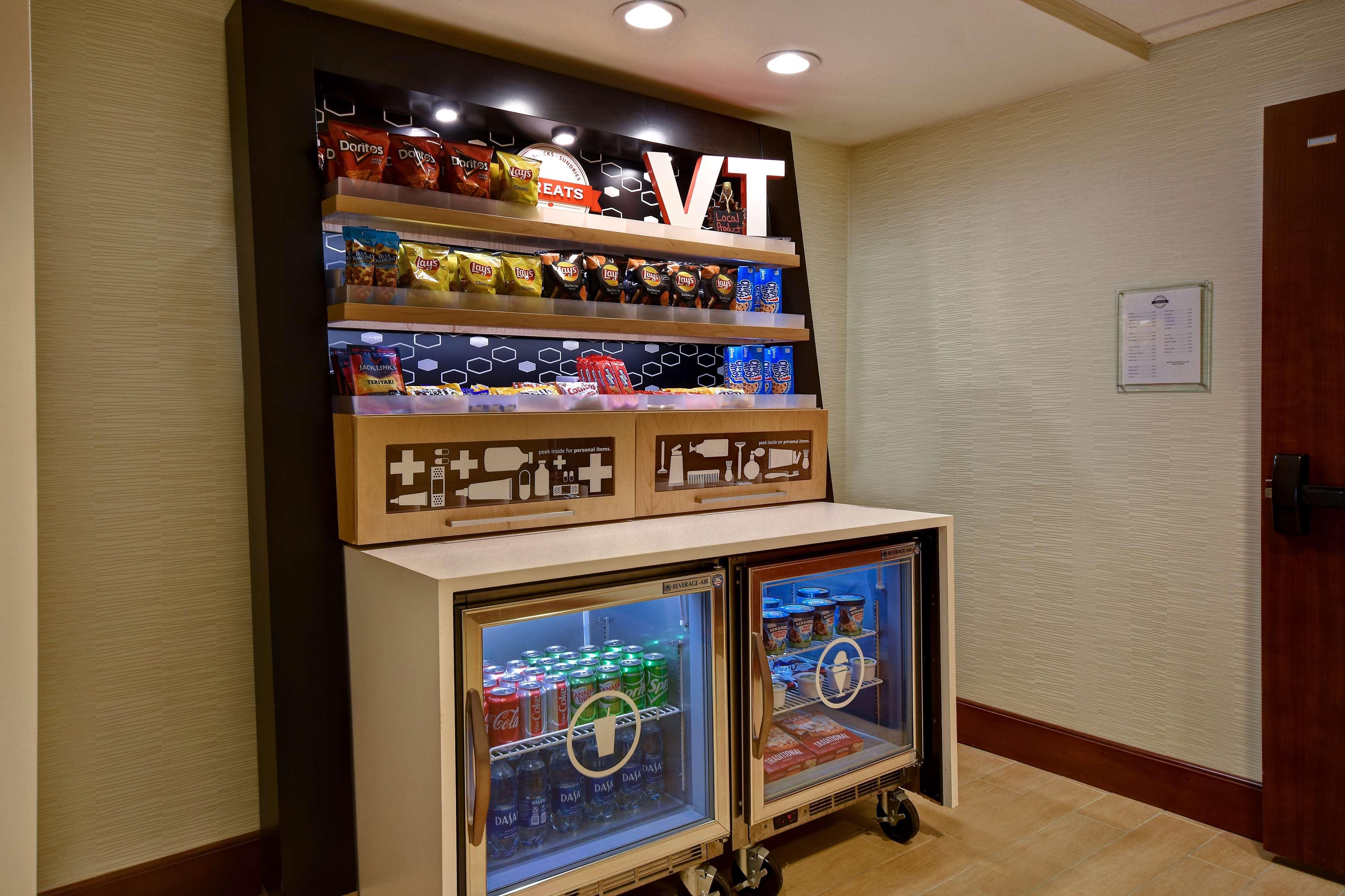 Hampton Inn White River Junction Bagian luar foto