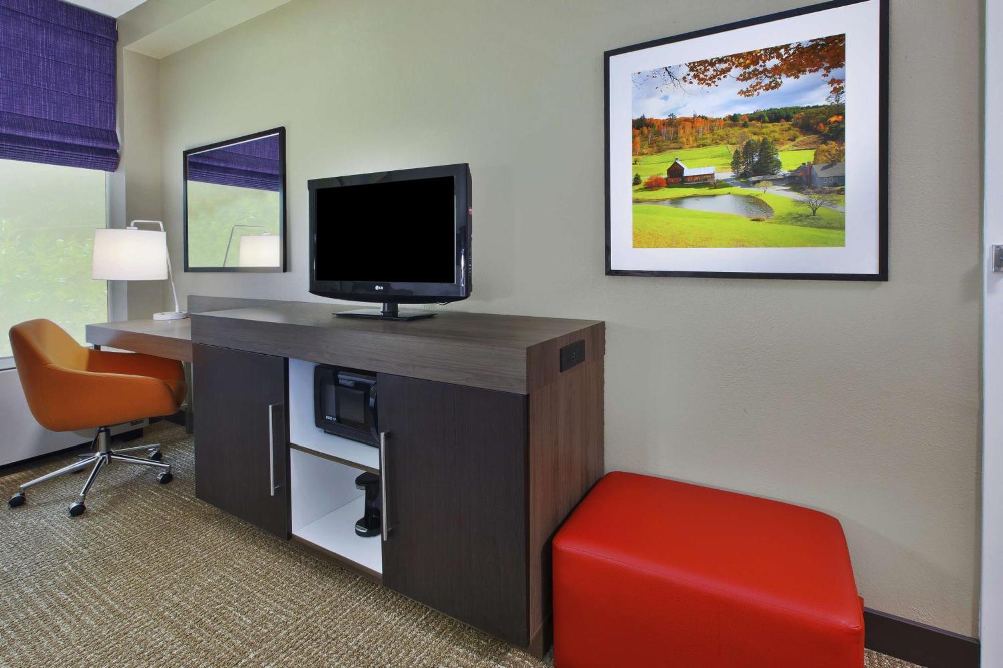 Hampton Inn White River Junction Bagian luar foto